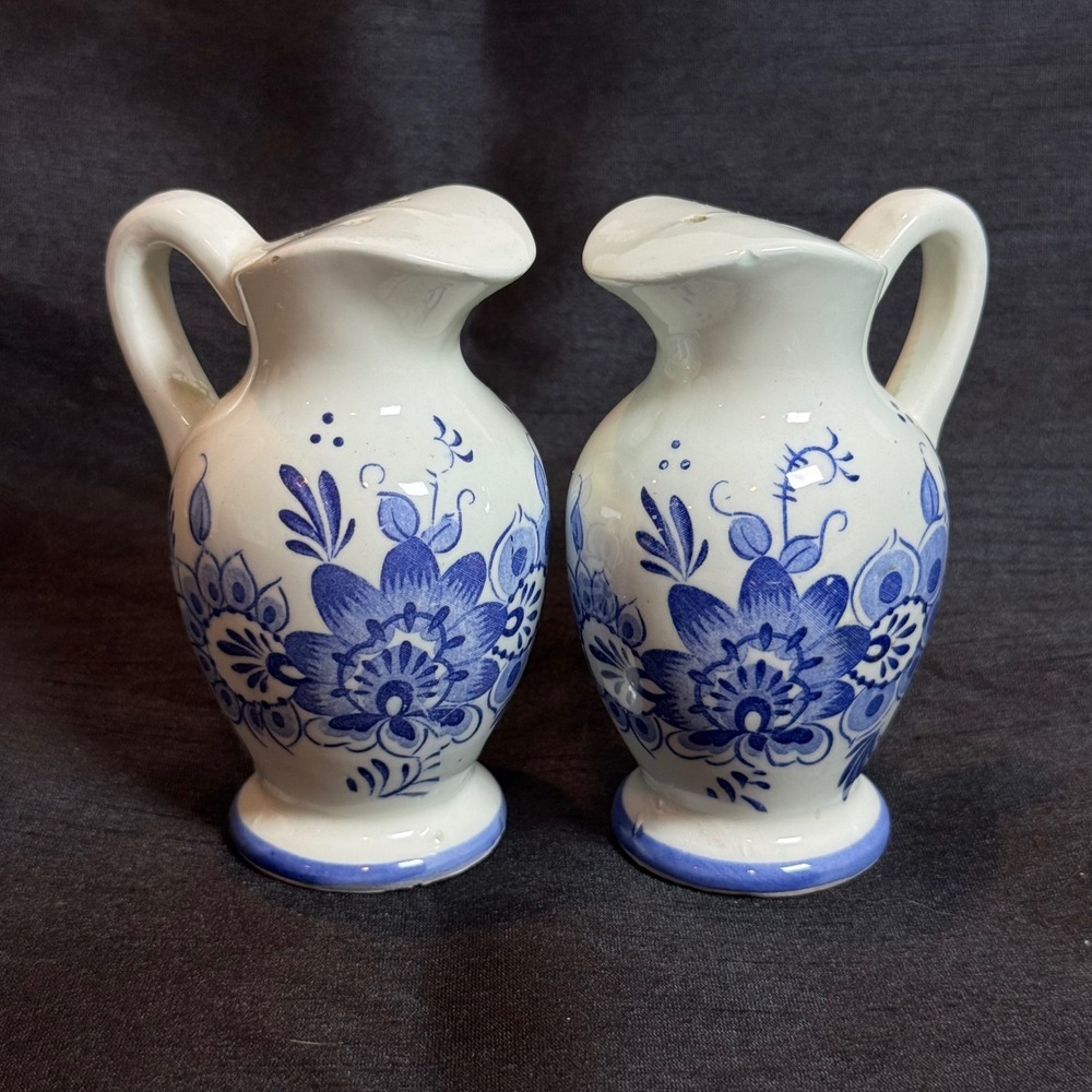 Vintage Japan Blue White Floral Pitcher Salt and Pepper Shakers Set Ceramic